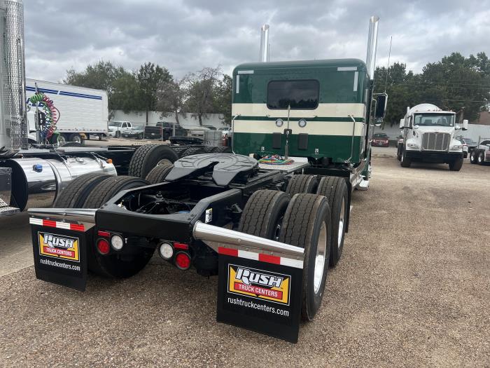 2027 Peterbilt 589-3