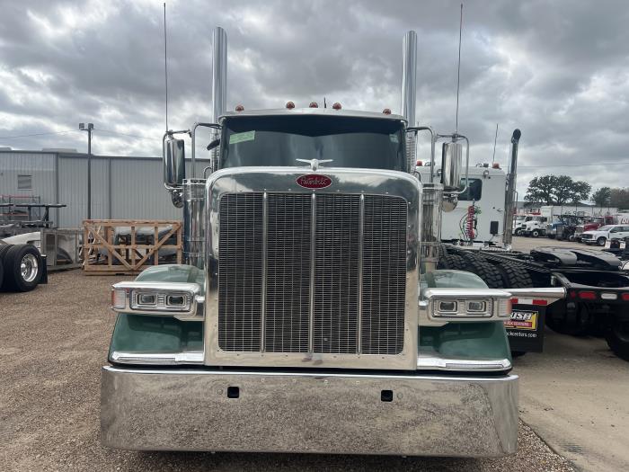 2027 Peterbilt 589-6