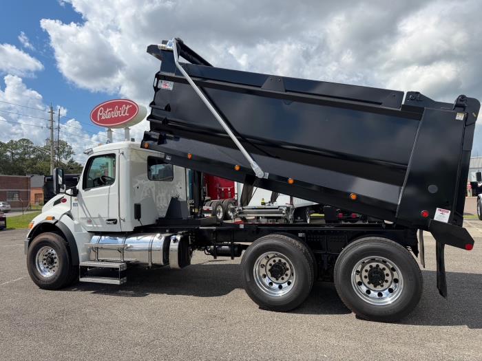 2027 Peterbilt 548-12
