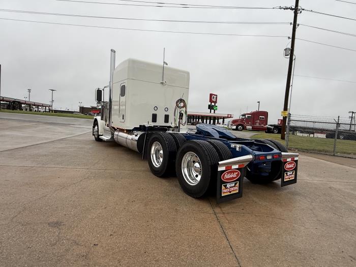 2027 Peterbilt 589-23