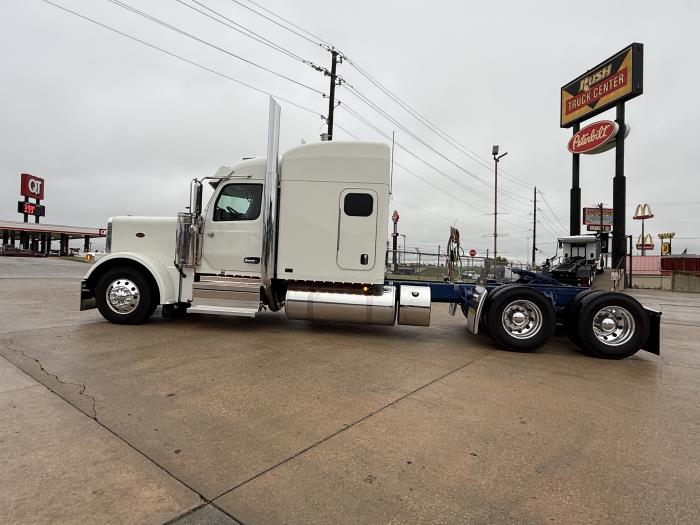 2027 Peterbilt 589-29