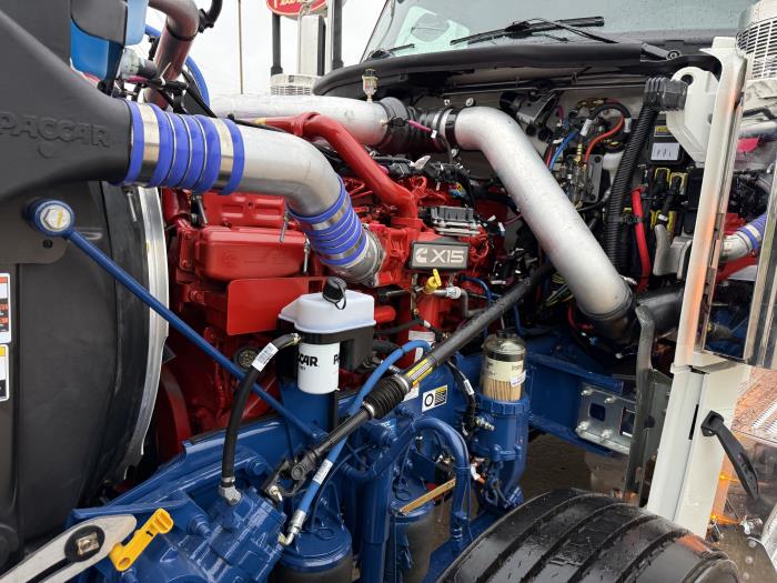 2027 Peterbilt 589-37
