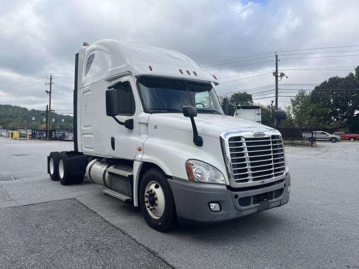 2020 Freightliner Cascadia-2