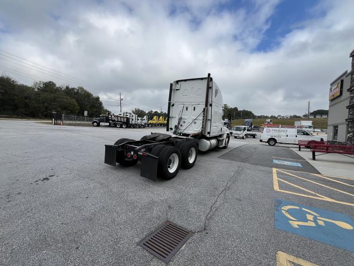 2020 Freightliner Cascadia-4