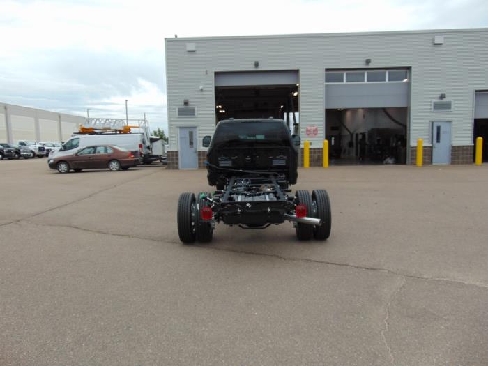 2027 Ford F-550-5