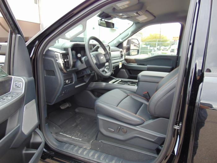 2027 Ford F-550-12
