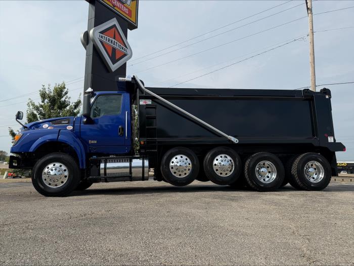 2027 International HV615-8