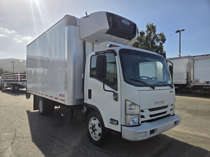 2018 Isuzu NPR-8