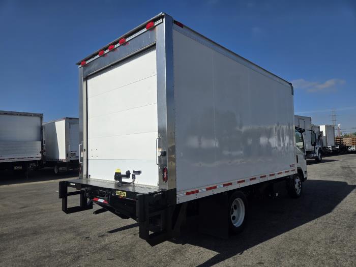 2018 Isuzu NPR-10