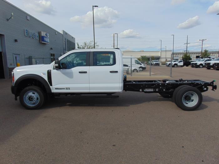2027 Ford F-550-1