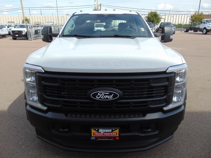 2027 Ford F-550-7