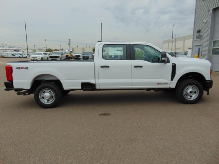2027 Ford F-350-5