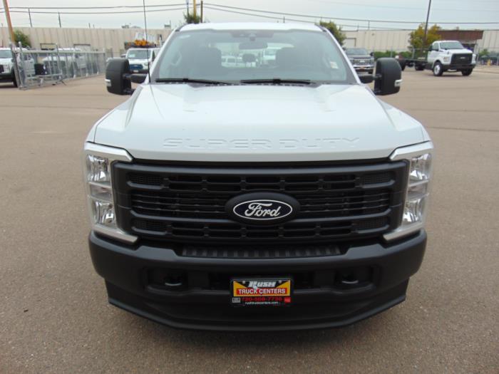 2027 Ford F-350-7