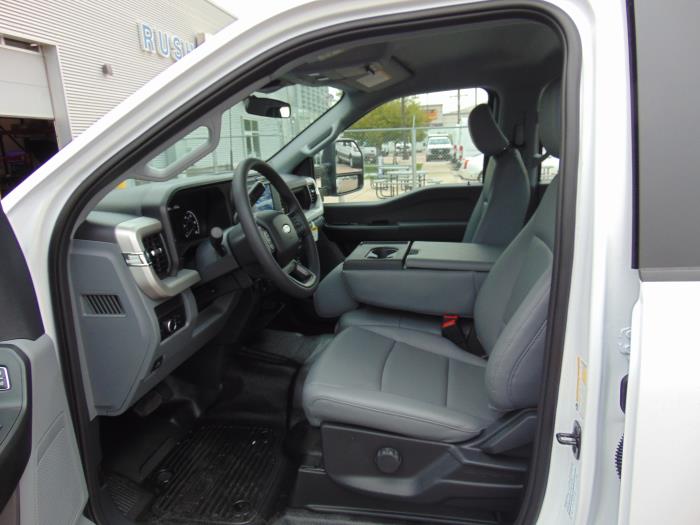 2027 Ford F-350-9