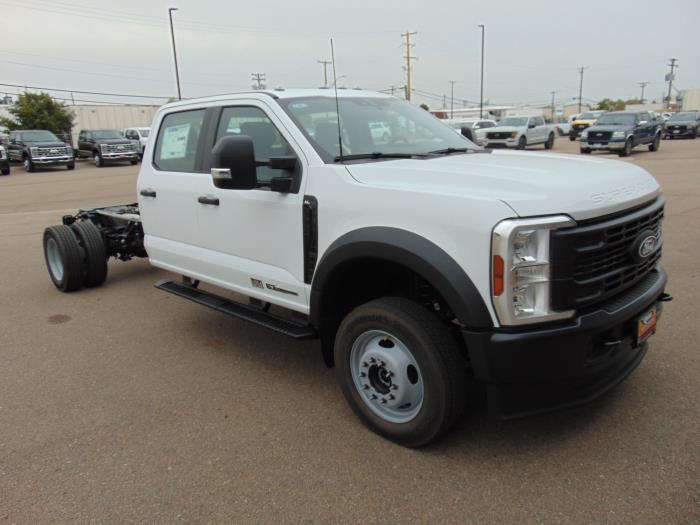 2027 Ford F-550-6