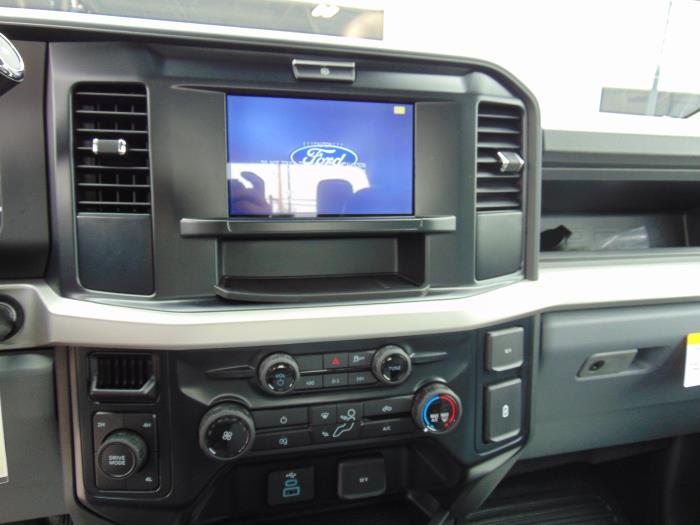 2027 Ford F-550-12