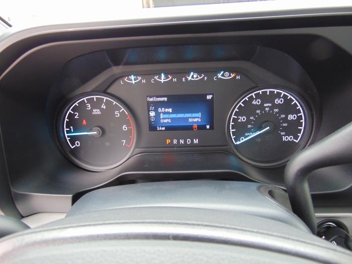 2027 Ford F-250-9