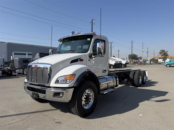 2027 Peterbilt 548-1