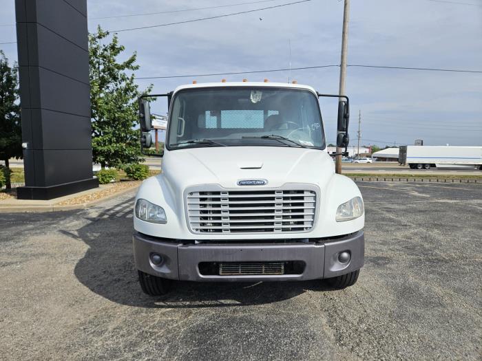 2020 Freightliner Business Class M2 106-1