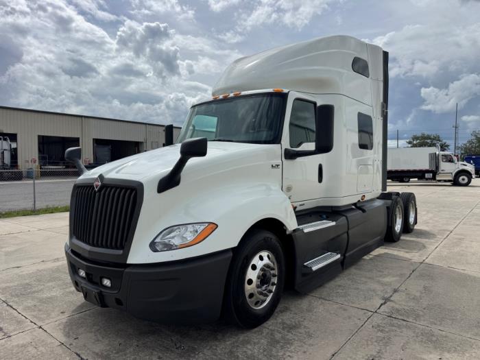 2022 International LT625-0