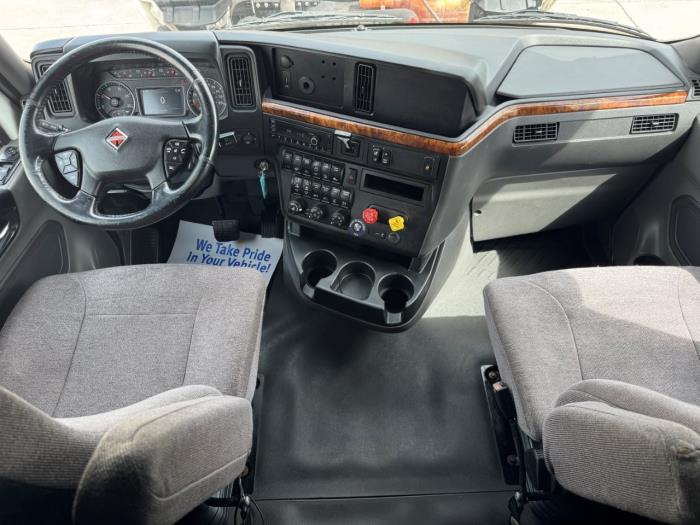 2022 International LT625-22