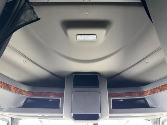 2022 International LT625-23