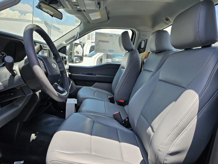 2026 Ford F-550-9