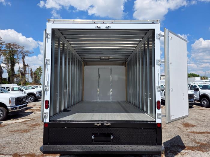 2027 Ford E-450-7