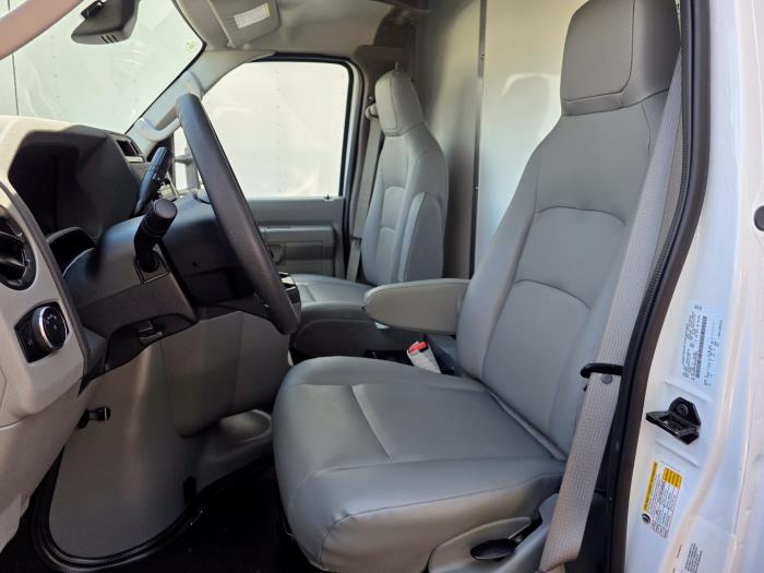 2027 Ford E-450-10