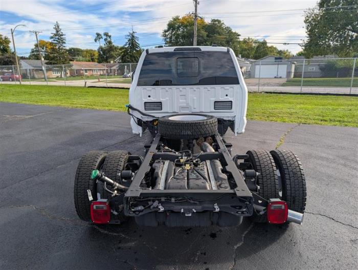 2026 Ford F-550-7
