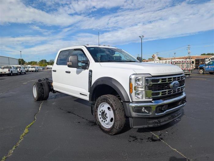 2026 Ford F-550-7