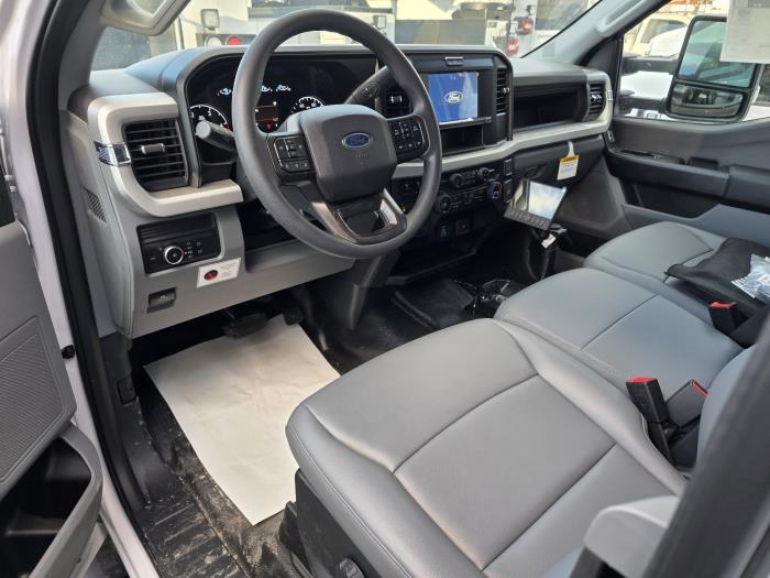 2026 Ford F-550-14