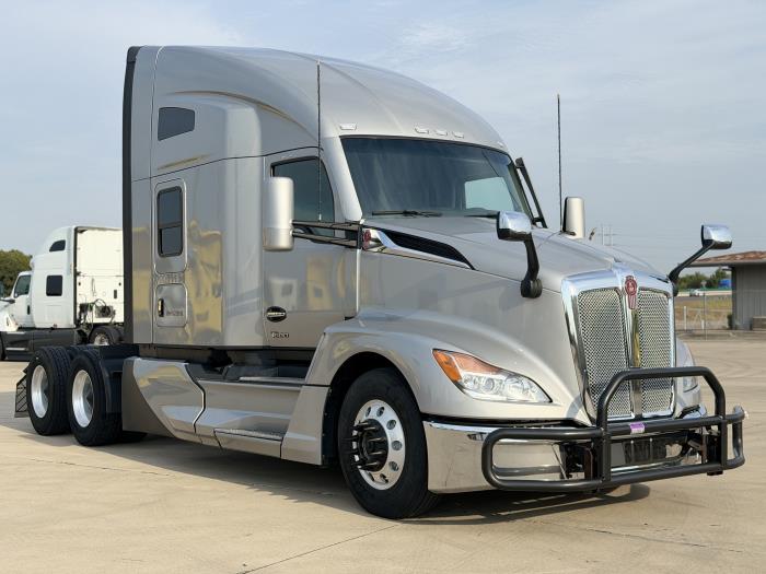 2023 Kenworth T680-2