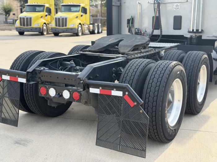 2023 Kenworth T680-11