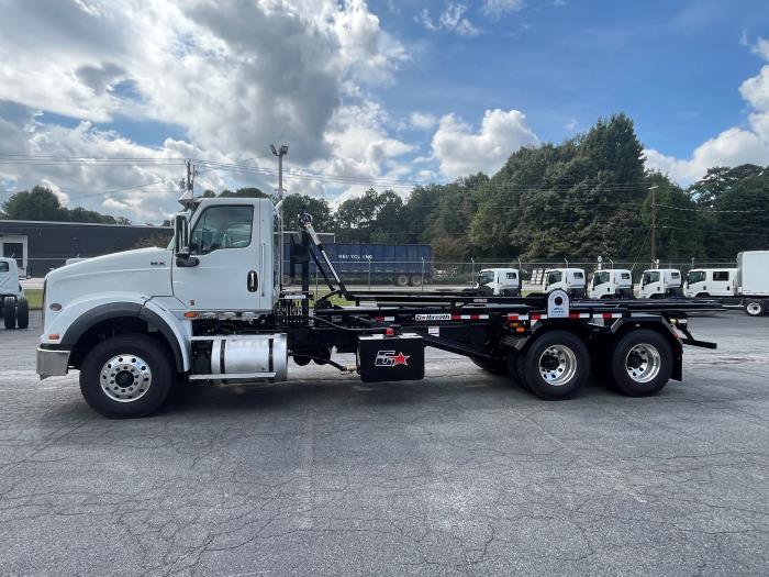 2027 International HX620-3