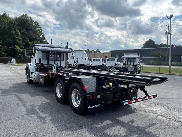 2027 International HX620-9
