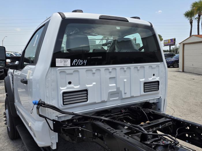 2026 Ford F-600-9