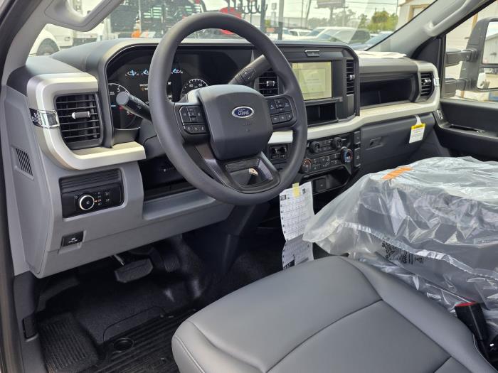 2026 Ford F-600-16