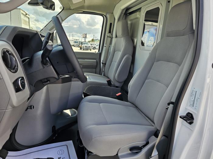 2027 Ford E-350-24