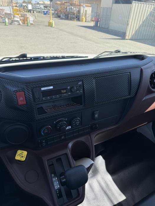 2027 Hino L6-12