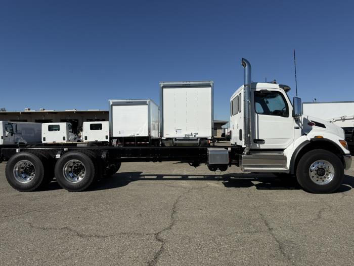 2027 Peterbilt 548-4