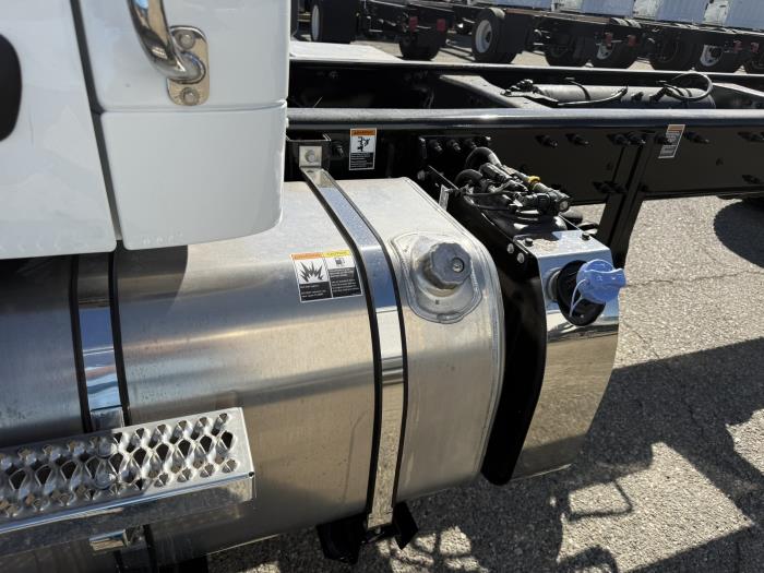 2027 Peterbilt 548-11