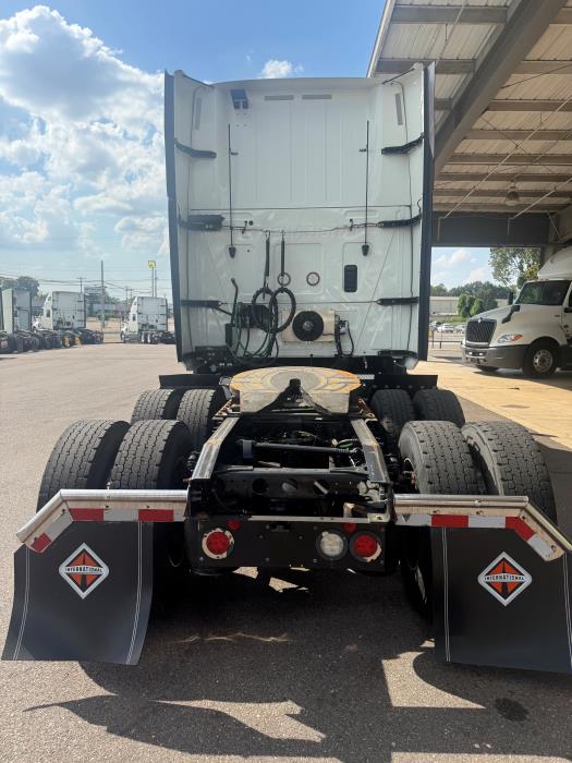 2022 International LT625-4