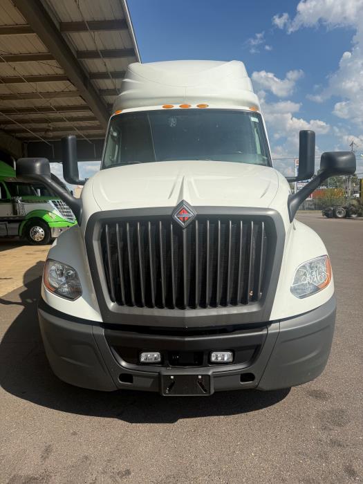 2022 International LT625-10
