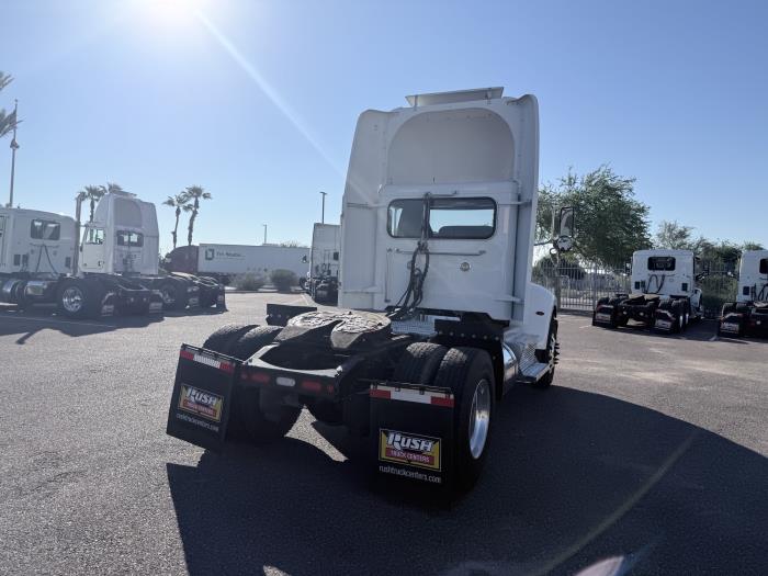 2020 Peterbilt 337-4