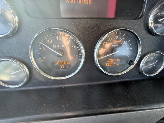 2020 Peterbilt 337-10