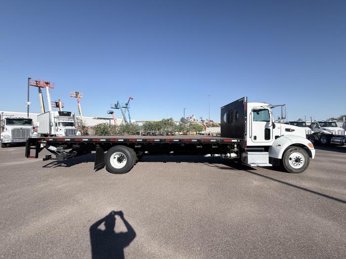 2019 Peterbilt 330-7
