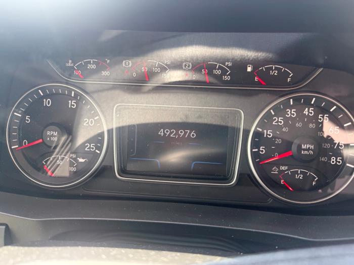 2022 International LT625-1