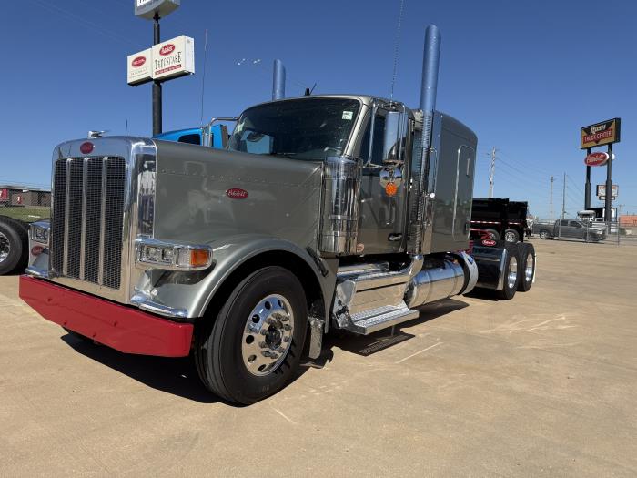 2027 Peterbilt 589-1