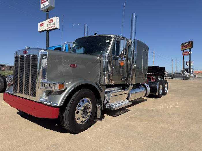 2027 Peterbilt 589-2